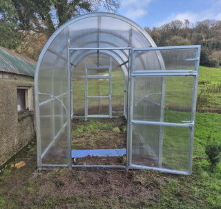 Sigma Lux 2m (width: 2 m, height: 2.4 m)