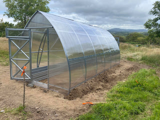 GREENHOUSE ARROW, 15.6 M² (2.6M X 6M; 8.5FT X 19.6FT)