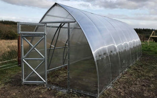 GREENHOUSE ARROW, 20.8 M² (2.6M X 8M; 8.5FT X 26FT)